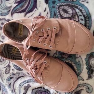 Pink Low Bangs Sneakers Like New